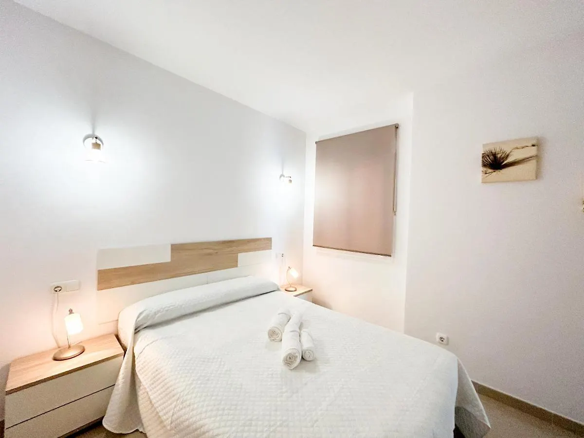 Apartment On The 1St Line Of The Sabinillas Beach With Sea Views San Luis de Sabinillas