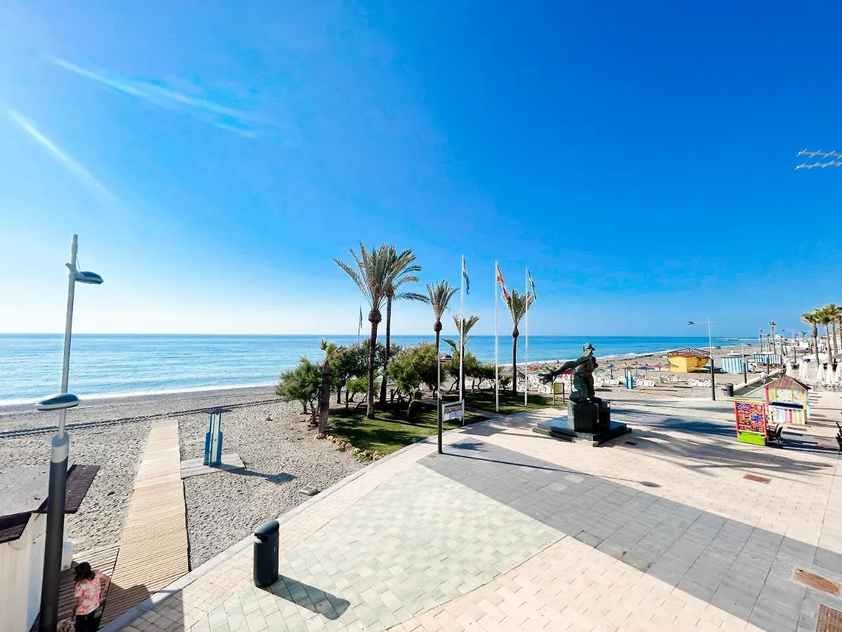 Apartment On The 1St Line Of The Sabinillas Beach With Sea Views San Luis de Sabinillas