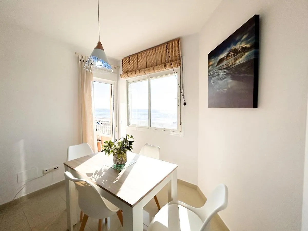Apartment On The 1St Line Of The Sabinillas Beach With Sea Views San Luis de Sabinillas Hiszpania